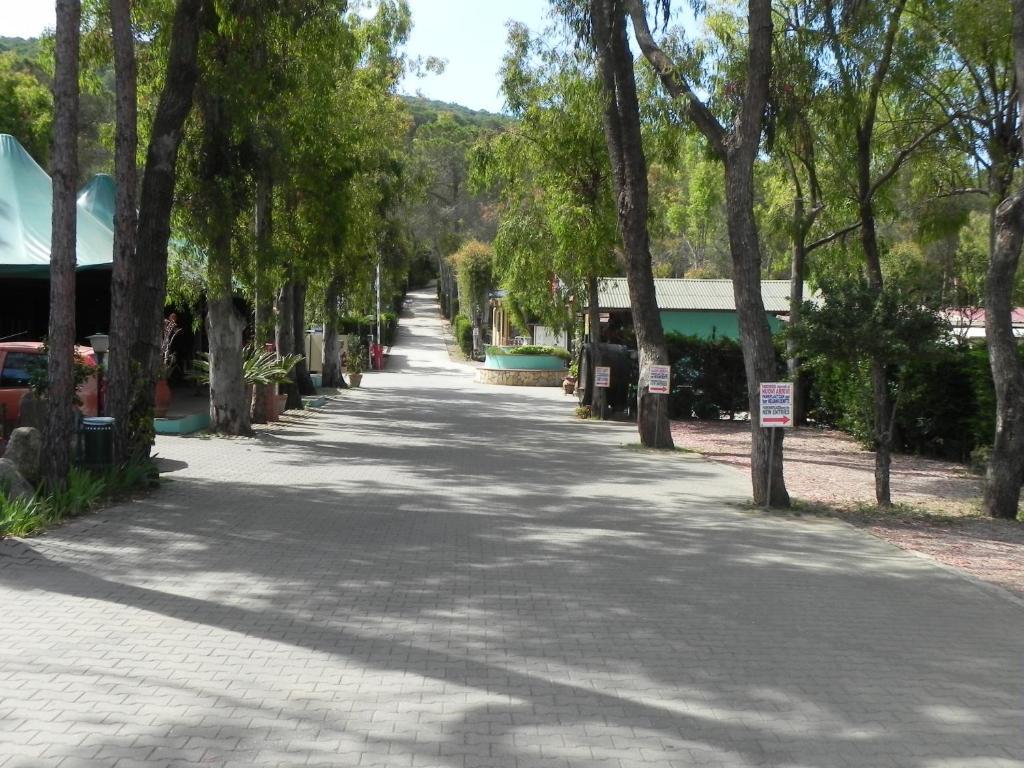 Camping Lacona กาโปลิเวรี ภายนอก รูปภาพ