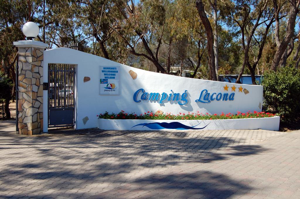 Camping Lacona กาโปลิเวรี ภายนอก รูปภาพ